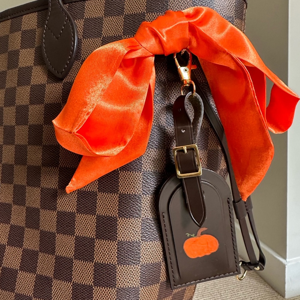 Custom 🎃 luggage tag